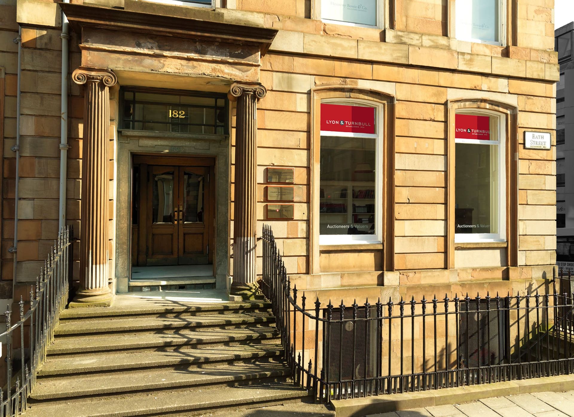 Lyon & Turnbull Edinburgh Auction Showroom